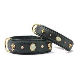 Handgjort Läderhalsband Design Diamond Grön Nappaläder Med Stenar & Emblem